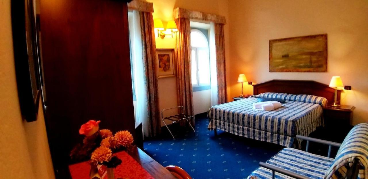 Hotel Enza Firenze Bagian luar foto